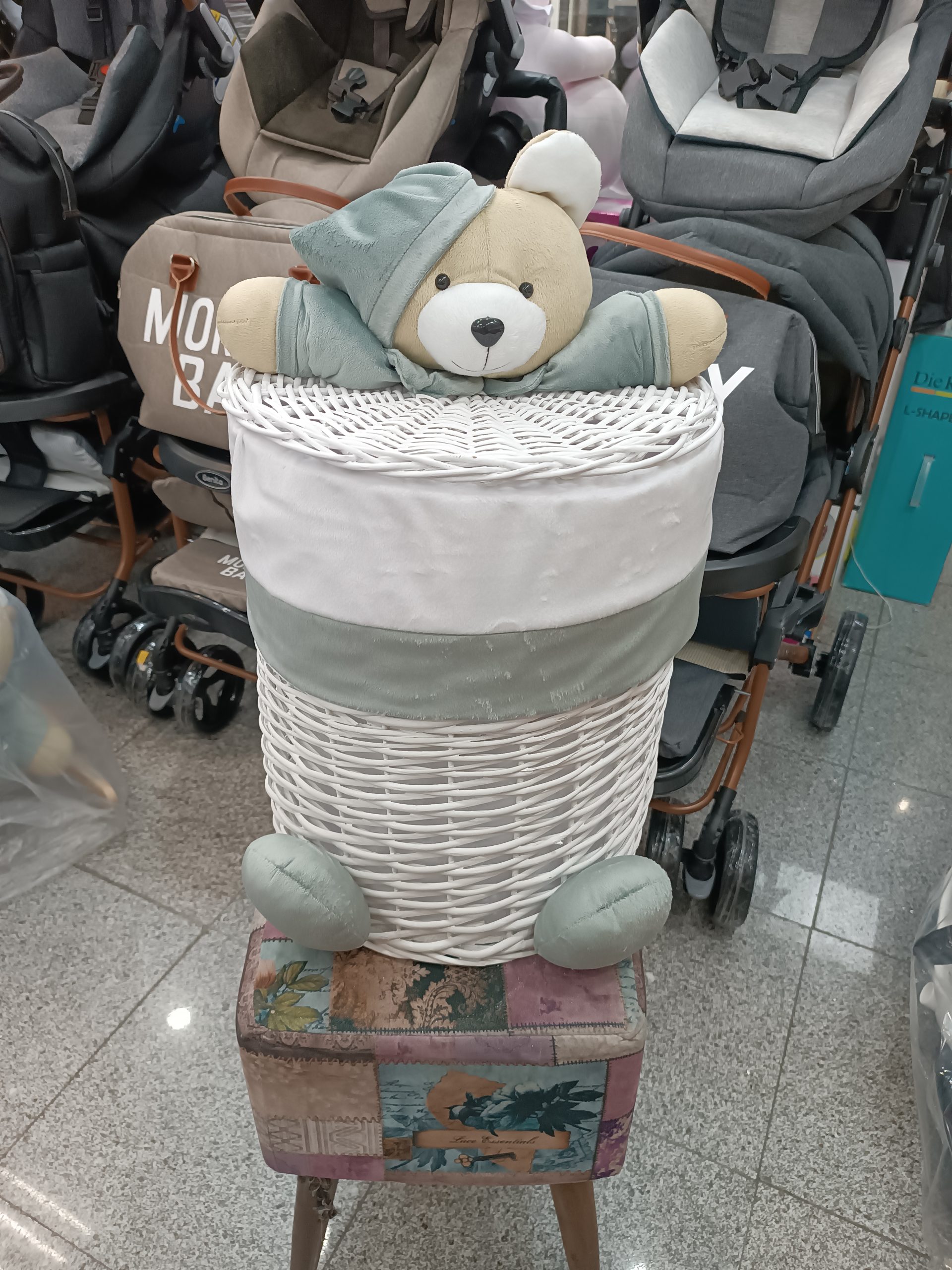 IMG_۲۰۲۳۰۵۱۹_۱۶۰۸۴۸ سبد درب دار خرس طوسی - Image 1